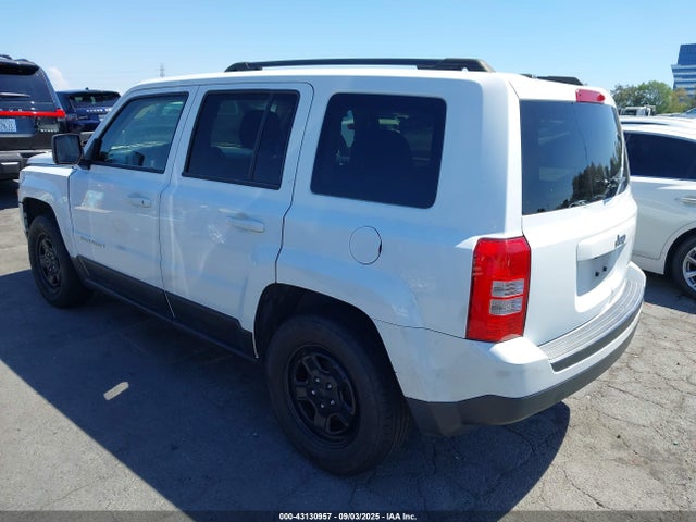 Jeep Patriot 2015 1C4NJPBB9FD377518 Image 3