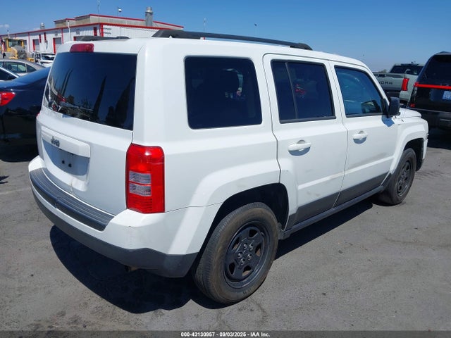 Jeep Patriot 2015 1C4NJPBB9FD377518 Image 4