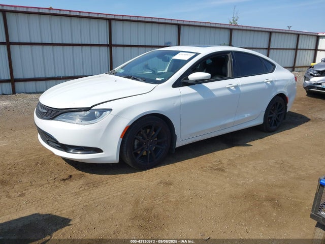 Chrysler 200 2016 1C3CCCBG3GN198073 Image 2