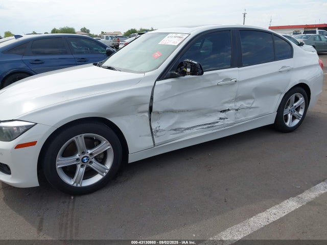 BMW 320i 2015 WBA3B1G50FNT02170 Image 6