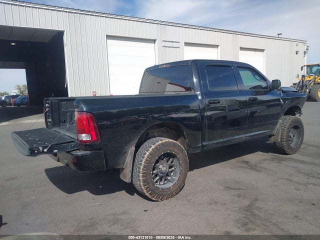 2014 RAM 1500 1C6RR7MT2ES430643 Photo 3