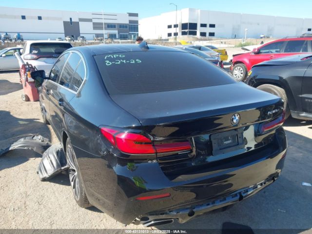 2021 BMW 530E WBA13AG01MCG99991 Photo 2