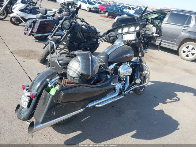 Harley-Davidson Street Glide Special 2015 1HD1KRM13FB685774 Image 4