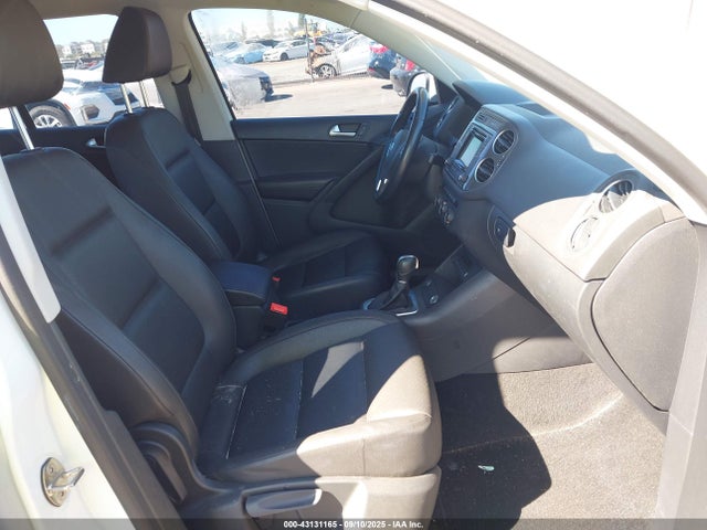 WVGAV7AX9GW501076 Volkswagen 2.0t