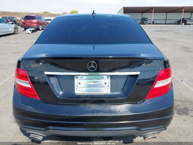 Продажа на аукционе авто 2012 Mercedes-benz C 300 Sport 4matic, vin: WDDGF8BB4CR231550, номер лота: 43131175