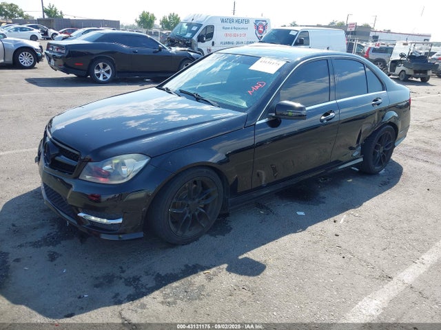 Продажа на аукционе авто 2012 Mercedes-benz C 300 Sport 4matic, vin: WDDGF8BB4CR231550, номер лота: 43131175