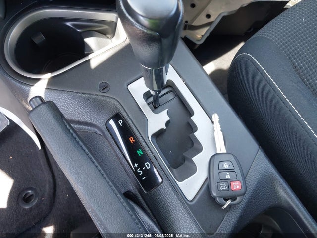 Toyota 2ar-fe 2017 2T3RFREV5HW581520 Image 11