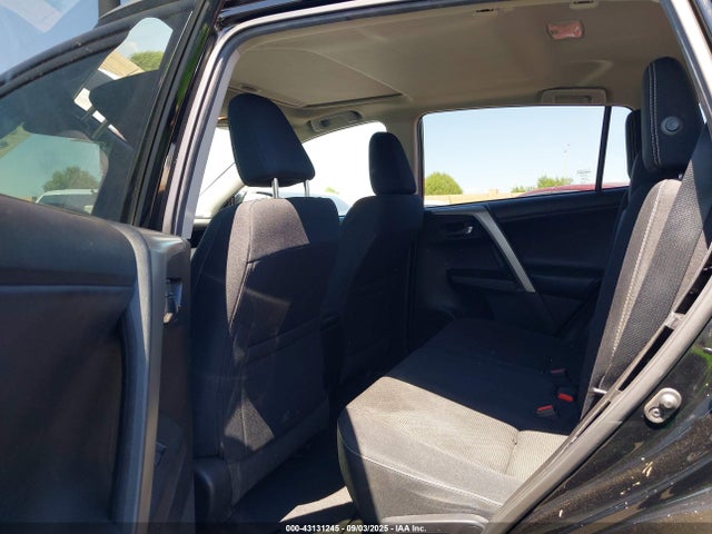 Toyota 2ar-fe 2017 2T3RFREV5HW581520 Image 8