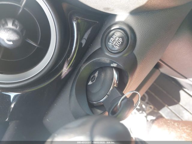 2007 MINI COOPER S WMWMF735X7TL89073 Photo 10