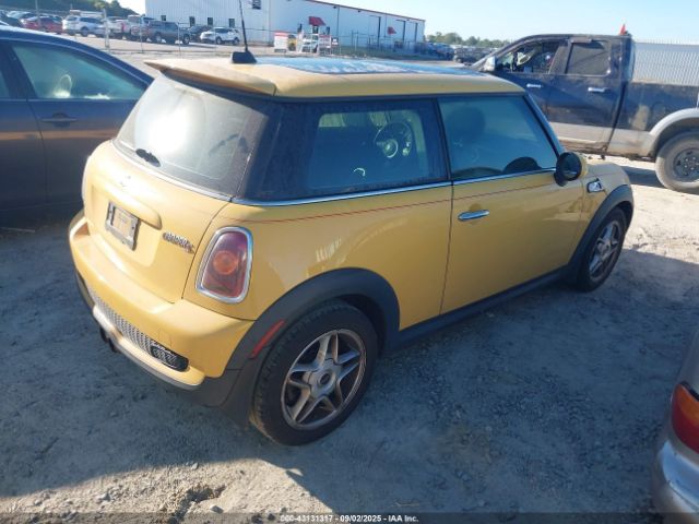 2007 MINI COOPER S WMWMF735X7TL89073 Photo 3