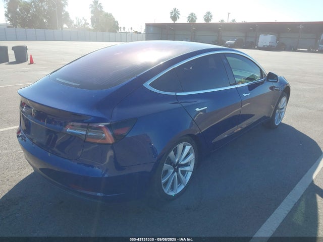 2018 TESLA MODEL 3 5YJ3E1EA8JF036835 Photo 3