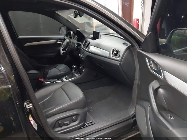 2015 AUDI Q3 WA1EFCFSXFR006482 Photo 4