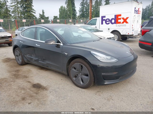 2018 TESLA MODEL 3 5YJ3E1EBXJF130840 Photo 0