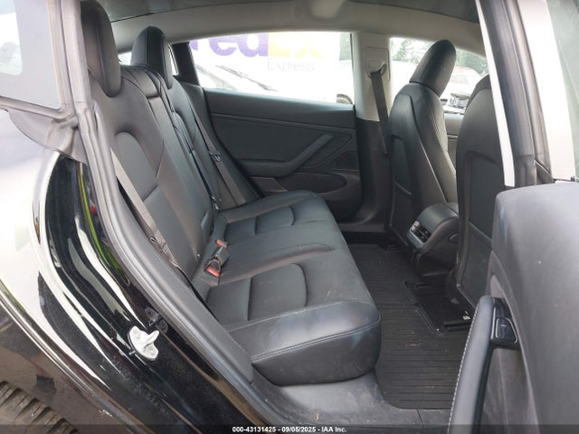 2018 TESLA MODEL 3 5YJ3E1EBXJF130840 Photo 7