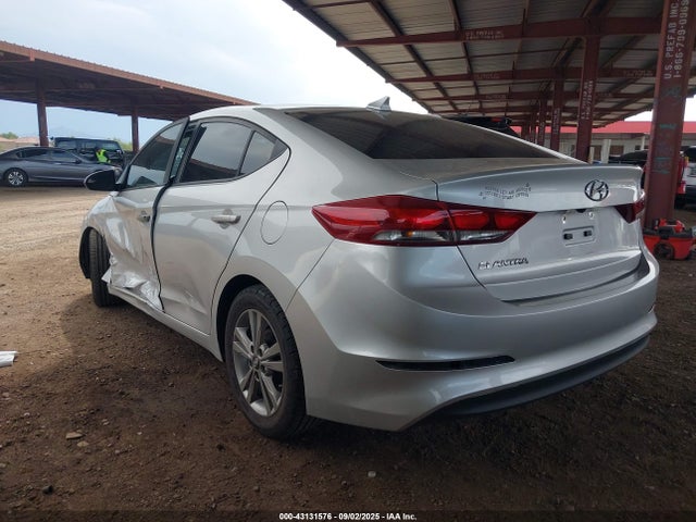 5NPD84LFXHH024726 Hyundai Elantra