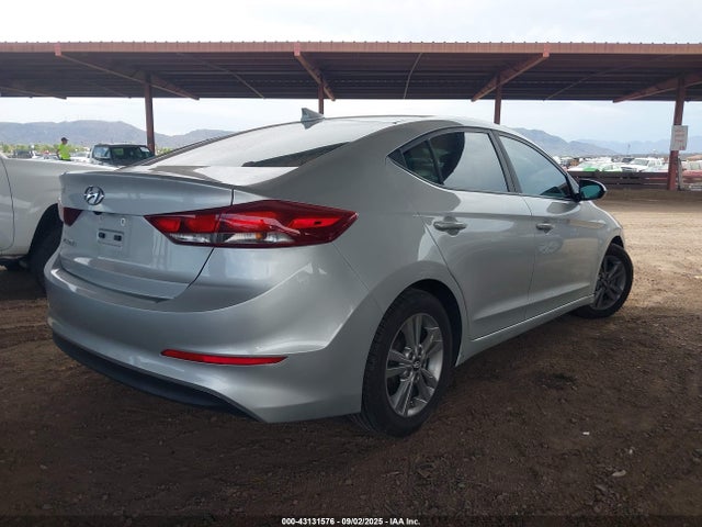 5NPD84LFXHH024726 Hyundai Elantra