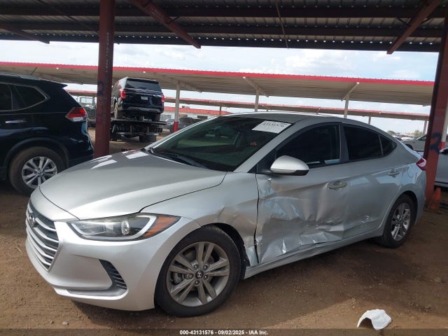 5NPD84LFXHH024726 Hyundai Elantra
