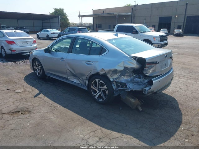 Subaru Legacy 2021 4S3BWAN67M3011219 Image 3