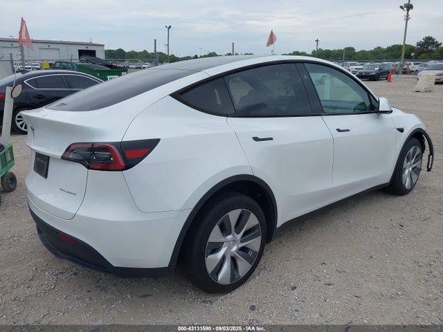 2023 TESLA MODEL Y 7SAYGDEE9PA139906 Photo 3