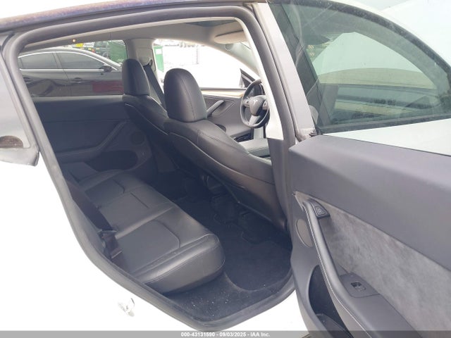2023 TESLA MODEL Y 7SAYGDEE9PA139906 Photo 7