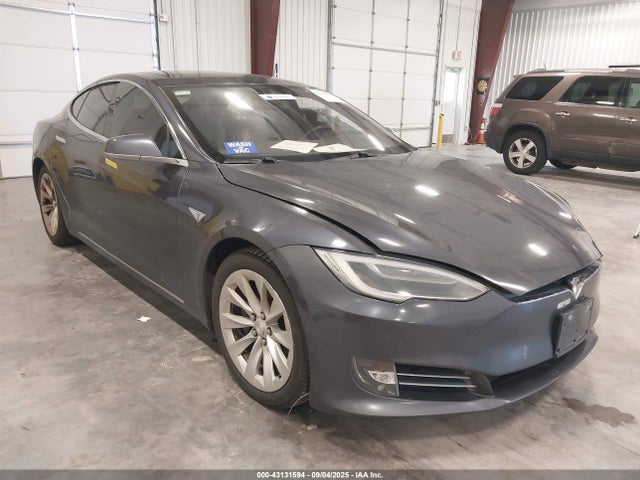 2016 TESLA MODEL S 5YJSA1E29GF145961 Photo 0