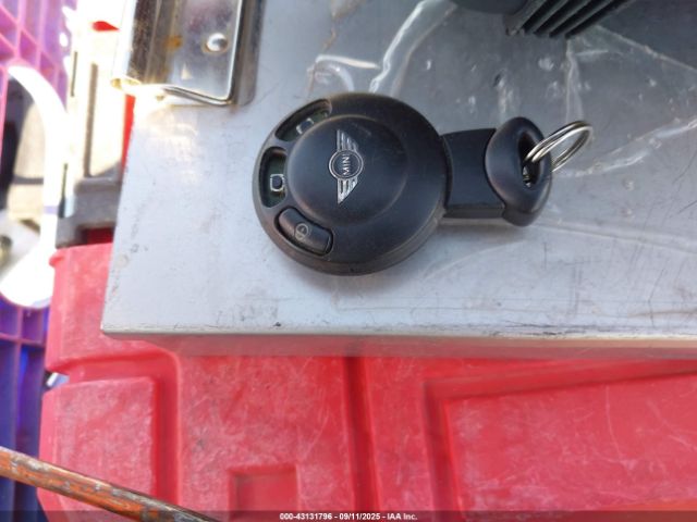 2009 MINI COOPER S WMWMF73599TW87858 Photo 10