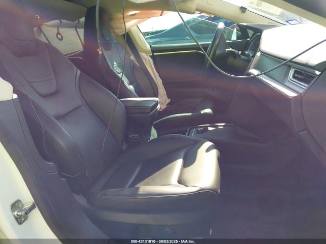 2016 TESLA MODEL S 5YJSA1E11GF159263 Photo 4