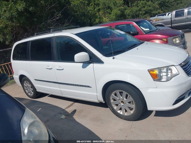 Chrysler Town and Country 2016 2C4RC1BG4GR213368 Image 13