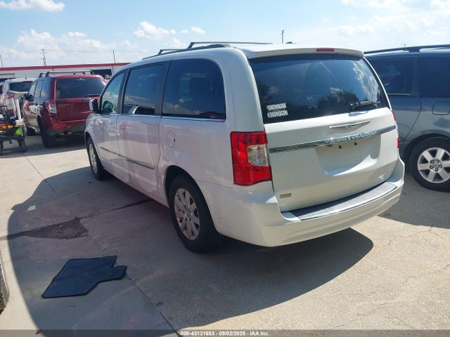 Chrysler Town and Country 2016 2C4RC1BG4GR213368 Image 3