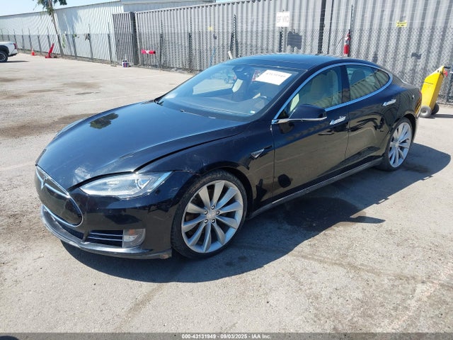 2015 TESLA MODEL S 5YJSA1E26FF109238 Photo 1