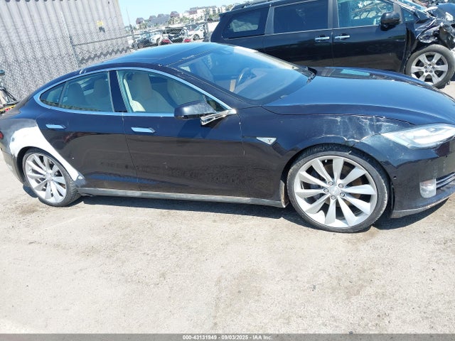 2015 TESLA MODEL S 5YJSA1E26FF109238 Photo 5