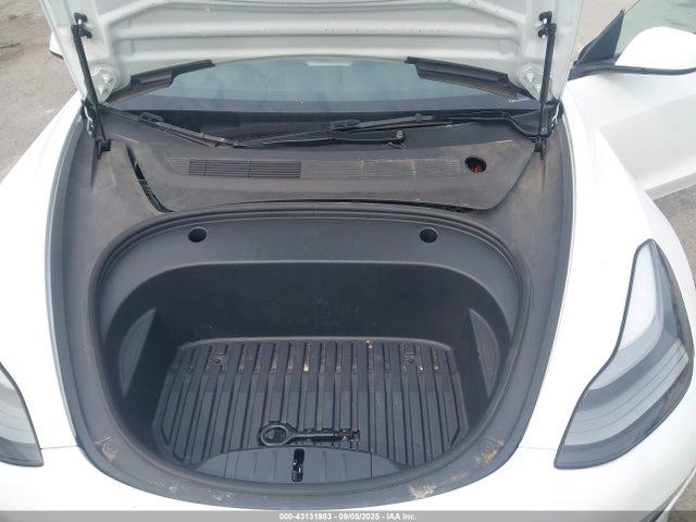 Продаж на аукціоні авто 2023 Tesla Model 3 Rear-wheel Drive, vin: 5YJ3E1EAXPF699395, номер лоту: 43131983