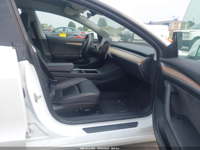Продаж на аукціоні авто 2023 Tesla Model 3 Rear-wheel Drive, vin: 5YJ3E1EAXPF699395, номер лоту: 43131983