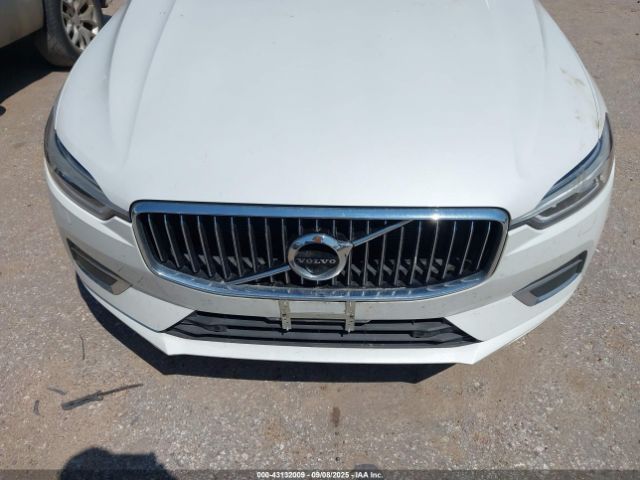 2018 VOLVO XC60 LYVA22RL1JB121857 Photo 5