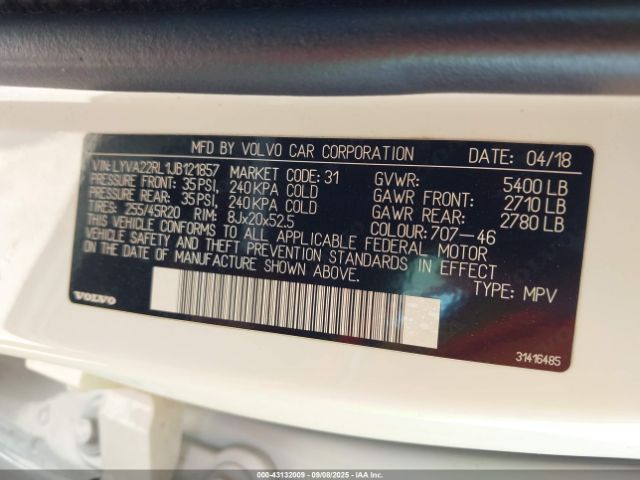 2018 VOLVO XC60 LYVA22RL1JB121857 Photo 8