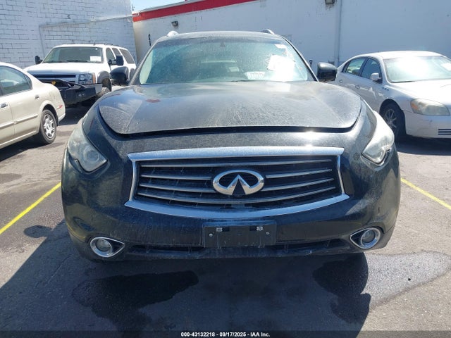 JN8CS1MWXEM413429 Infiniti 2014