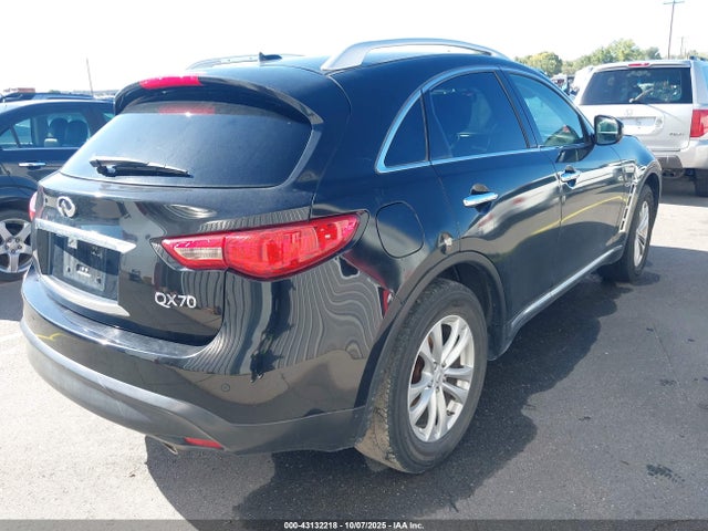 JN8CS1MWXEM413429 Infiniti 2014