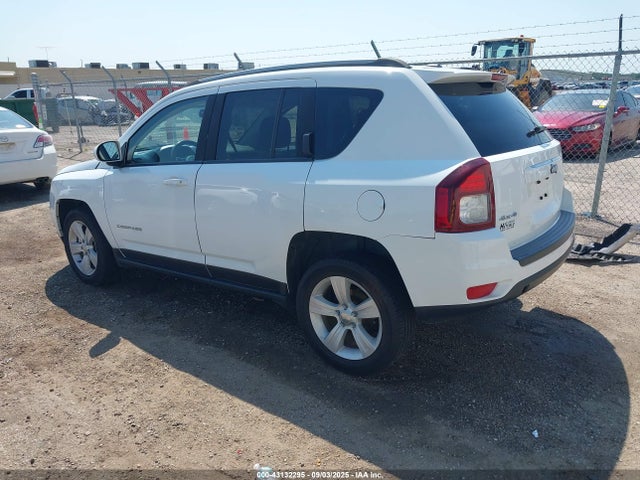 Jeep Compass 2016 1C4NJDEB6GD685595 Image 3