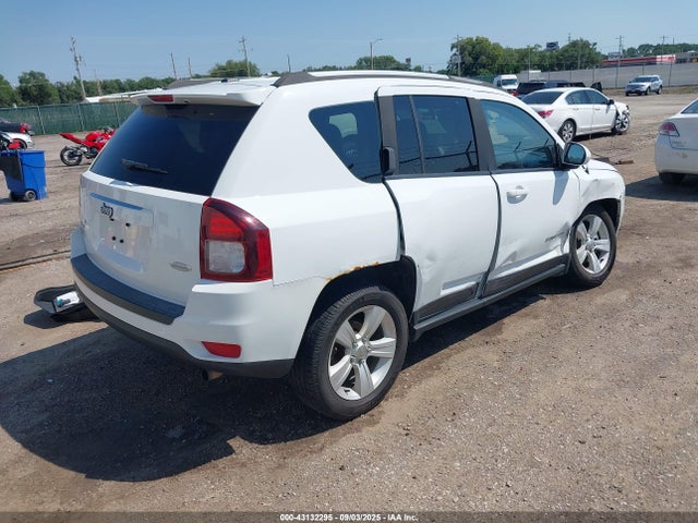 Jeep Compass 2016 1C4NJDEB6GD685595 Image 4