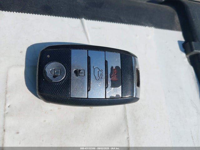 KIA dohc gdi nu 2014 KNDJX3A51E7011258 Image 11