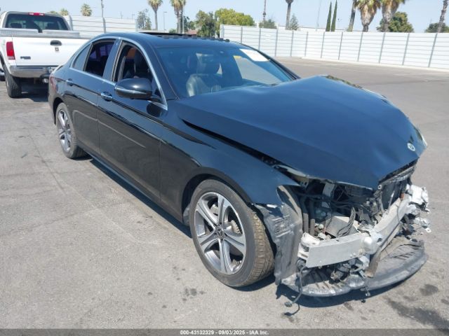2019 MERCEDES-BENZ E 300 WDDZF4JB3KA623175