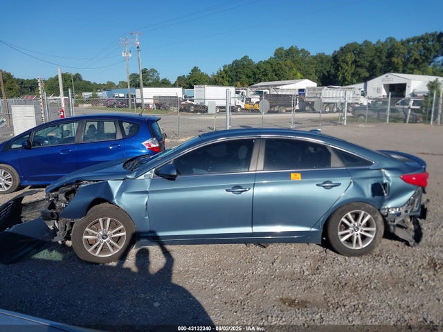Hyundai Sonata 2017 5NPE24AF1HH505263 Image 15