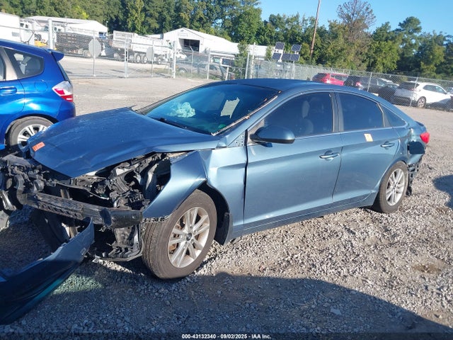 Hyundai Sonata 2017 5NPE24AF1HH505263 Image 2