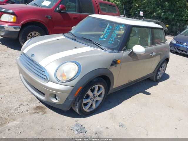 2007 MINI COOPER WMWMF335X7TT55434 Photo 1