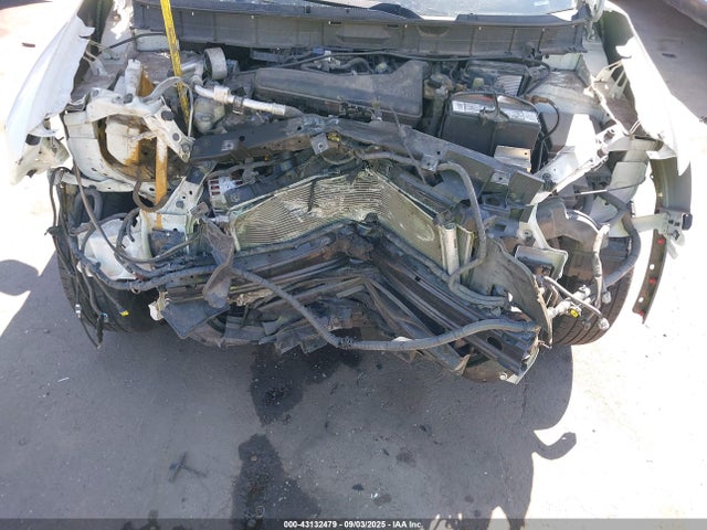 5N1AT2MV6FC885062 Nissan Rogue