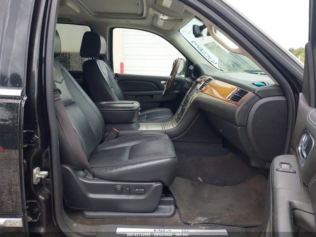 2013 CADILLAC ESCALADE 1GYS4DEF9DR340440 Photo 4