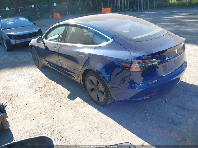 2018 TESLA MODEL 3 5YJ3E1EA7JF003079 Photo 2