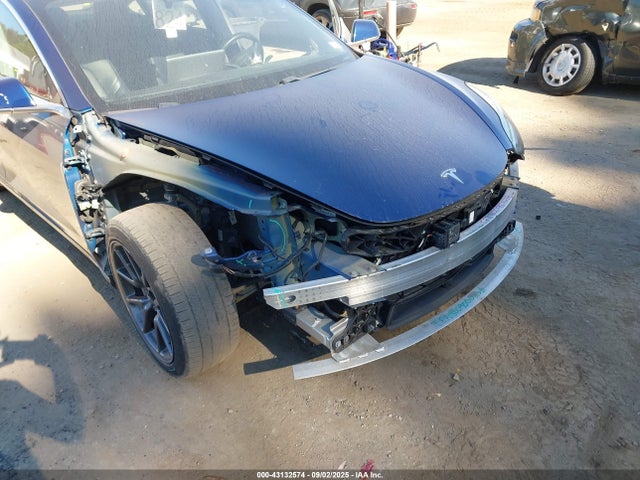 2018 TESLA MODEL 3 5YJ3E1EA7JF003079 Photo 5