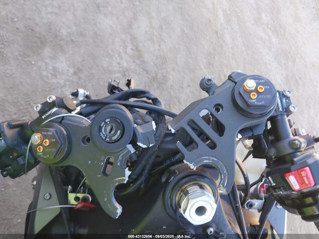 JYARN42Y8GA000038 Yamaha Yzf-r1