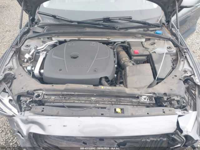 2019 VOLVO S60 7JRA22TK6KG012933 Photo 9
